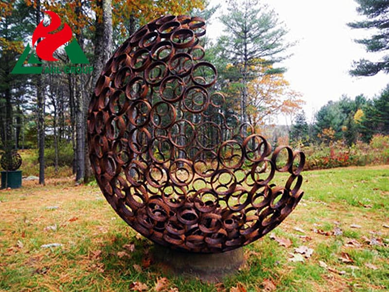 <h3>Garden Metalwork - Long lasting Trellis</h3>
